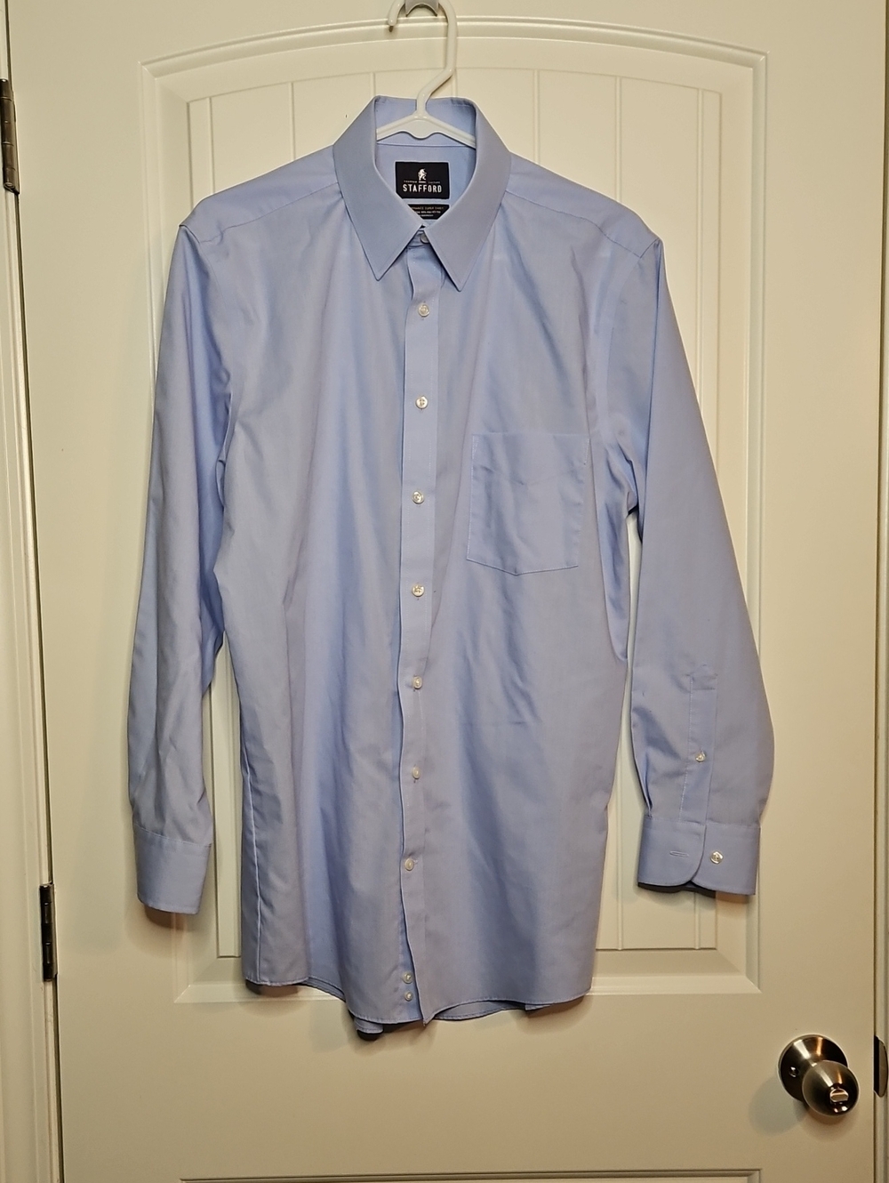 Stafford Men's Light Blue Long-Sleeve Dress Shirt